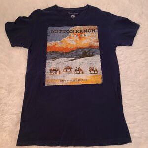 Mens Sz Small S Yellowstone Dutton Ranch Montana T-Shirt Tee EUC Paramount Navy